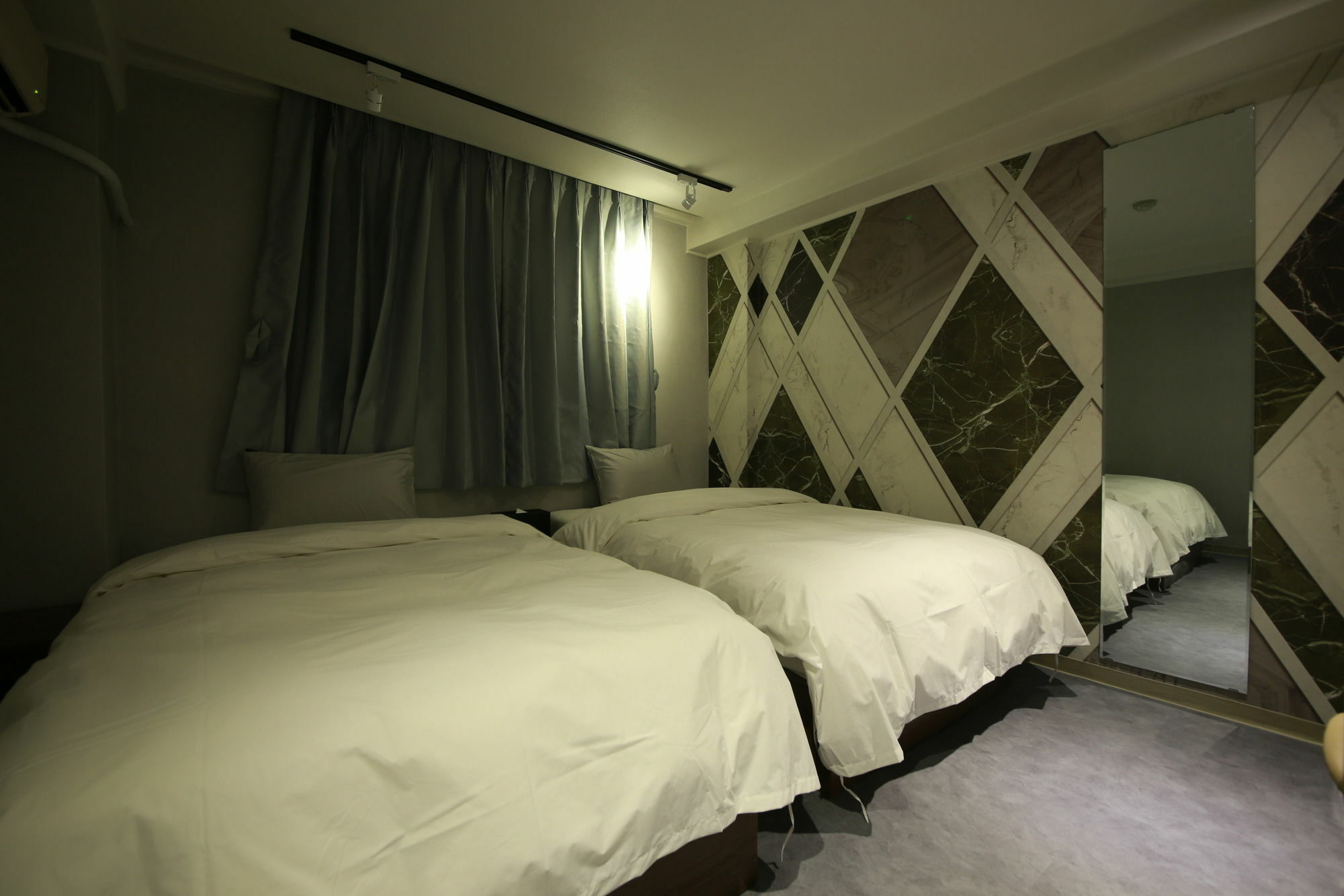 Hotel Blanc In Cheongju Exterior photo