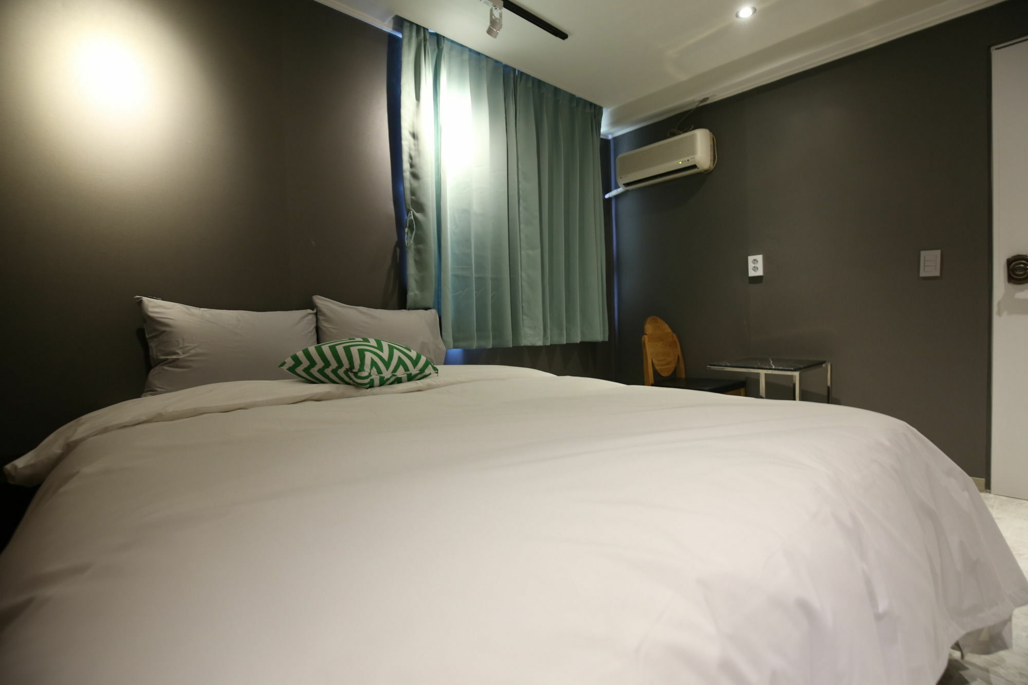Hotel Blanc In Cheongju Exterior photo